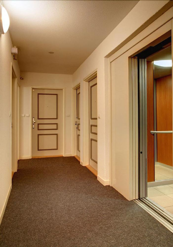 Kosy Appart'Hotels - La Maison Des Chercheurs Vandoeuvre-lès-Nancy エクステリア 写真