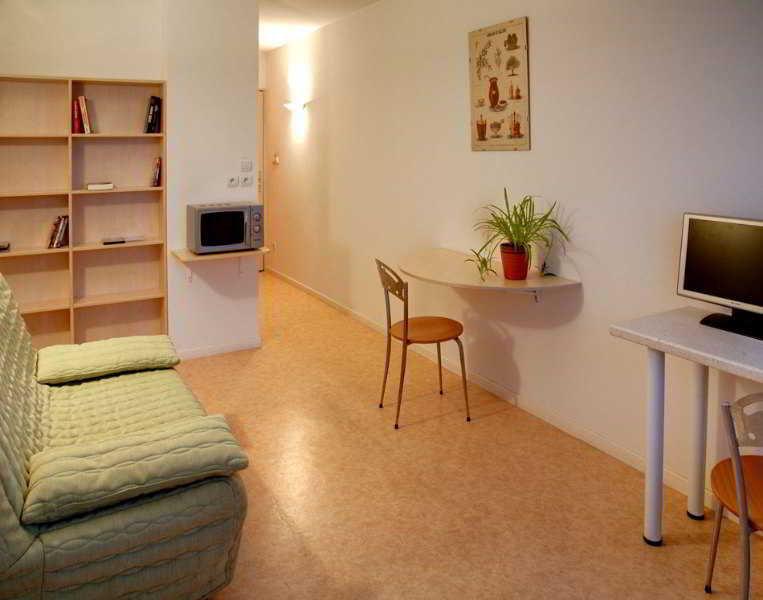 Kosy Appart'Hotels - La Maison Des Chercheurs Vandoeuvre-lès-Nancy エクステリア 写真